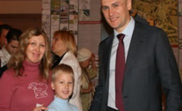 Евгений Удод встретился с самым молодым преподавателем оригами