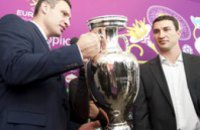 Братья Кличко стали «Друзьями Евро-2012»