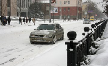 С улиц Днепропетровска вывезли 12 тыс. т снега