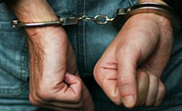 В Павлограде задержали преступную группировку наркодилеров из 10 человек, среди которых – полицейский