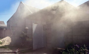 На Днепропетровщине горел частный дом