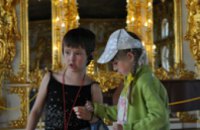 Десять лучших юных художников Днепропетровской области посетили Янтарную комнату Санкт-Петербурга (ФОТО)