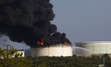 Возгорание на нефтезаводе во Франции потушили за 7 часов