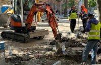 У Дніпрі розпочали ремонт тротуарного та дорожнього покриття на вулиці Воскресенській після скарг місцевих жителів