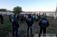 На Днепропетровщине пара массово вербовала людей в рабство: пострадавшие проживали в бараках 