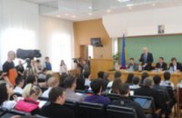 В Днепропетровской области принята целевая программа «Молодежь Днепропетровщины»