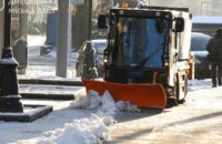 Дніпро повністю під контролем комунальників, які майже добу чистять місто від снігу