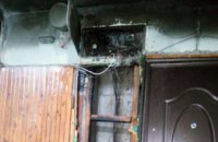 В Кривом Роге в подъезде загорелась электрощитовая: на пожаре спасли пожилую женщину
