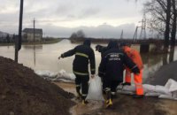На Закарпатье в результате сильных дождей произошло подтопление 40 домов