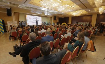 В Днепре стартовал II Всеукраинский форум молодежных работников