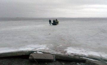 В Днепровском районе рыбак провалился под лед и утонул