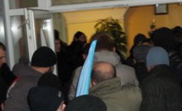 Нападение на офис «Метинвеста» в Кривом Роге милиция квалифицировала как хулиганство
