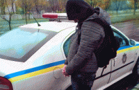 В Луганской области мужчина с ножом напал на полицейских